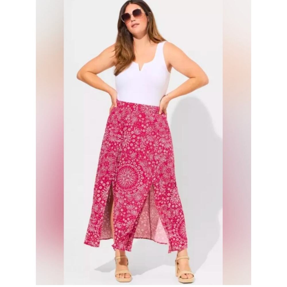 Torrid Double Slit Maxi Skirt Pink Mandala Size 1X - Picture 8 of 8